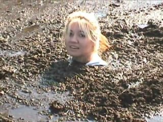 stuck car sunk girl