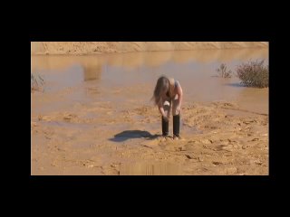 jodhpurs in mud